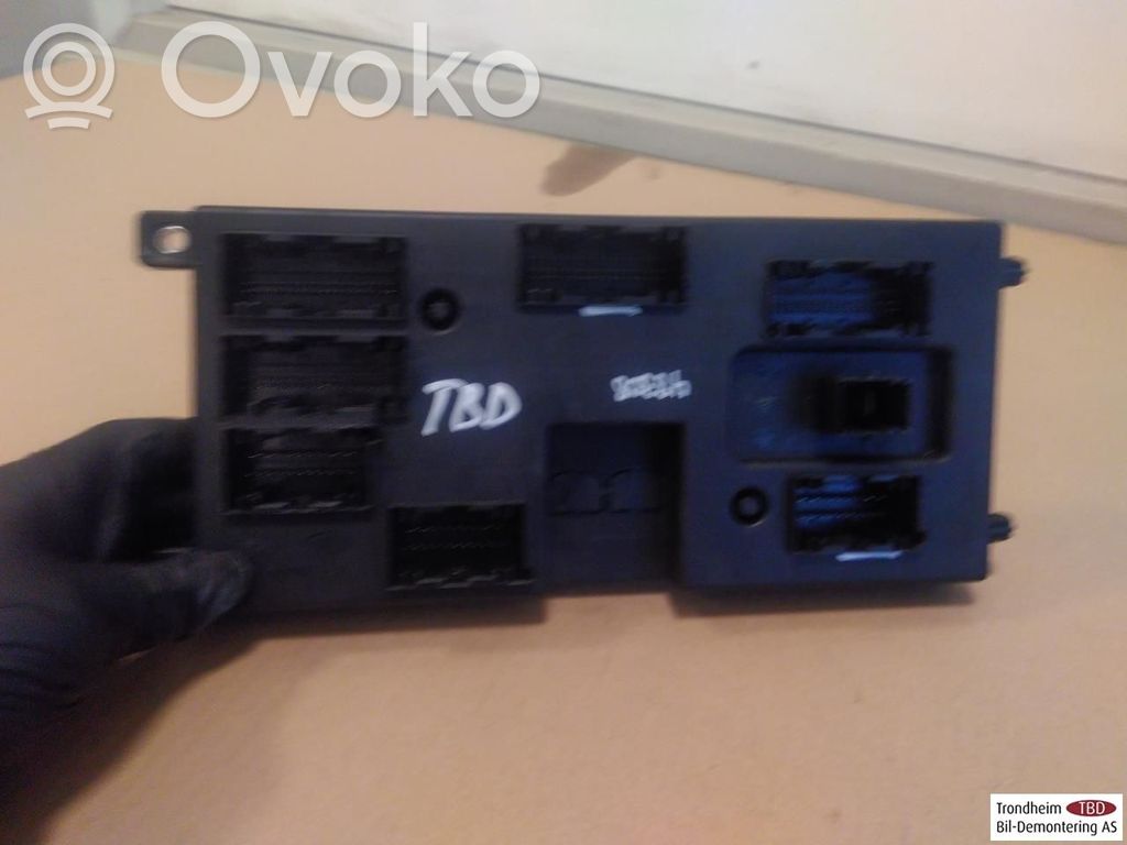 Jaguar I-Pace Central body control module 