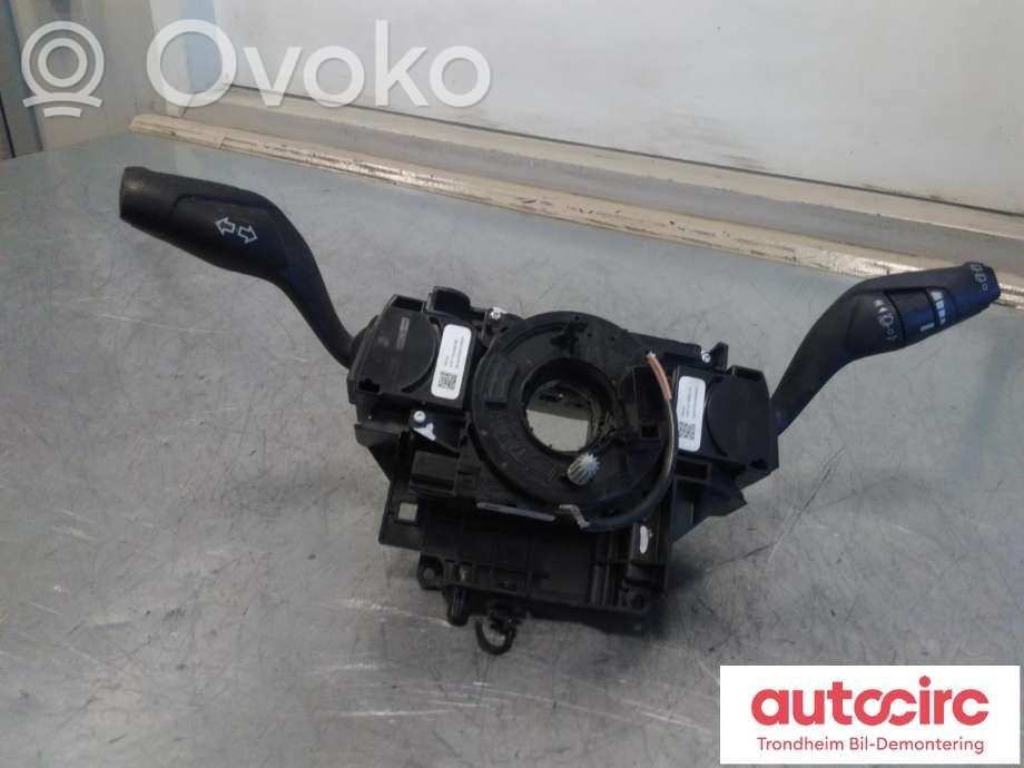 Ford Focus Multifunctional control switch/knob 
