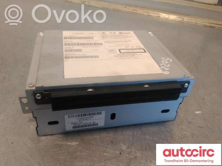 Volvo XC70 Radio/CD/DVD/GPS head unit 
