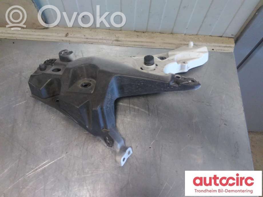 Volvo V60 Priekšējais bamperis 