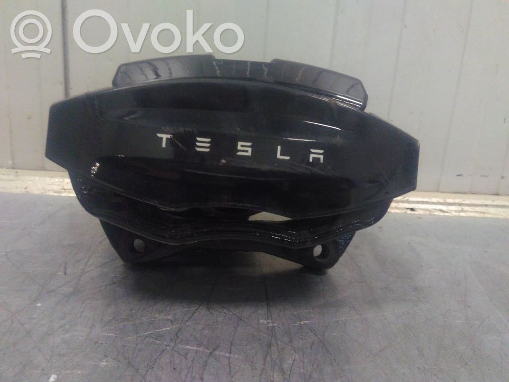 Tesla Model S Takajarrusatula 