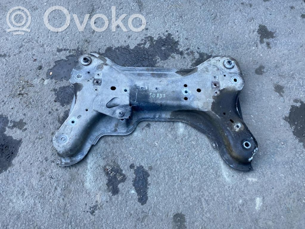 Nissan NV300 Etuapurunko 