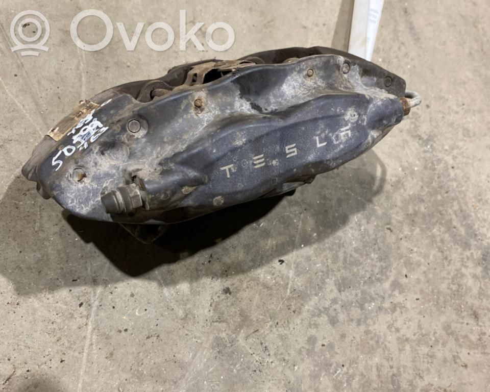Tesla Model S Задний суппорт 
