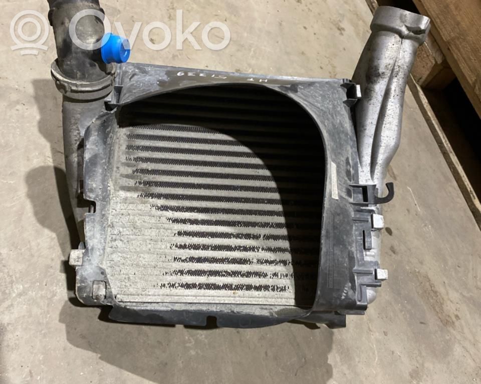 Porsche Cayenne (92A) Chłodnica powietrza doładowującego / Intercooler 