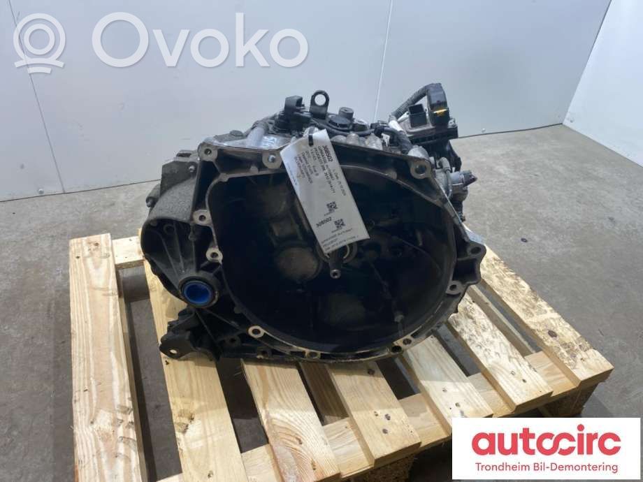 Peugeot 208 I Automatic gearbox 