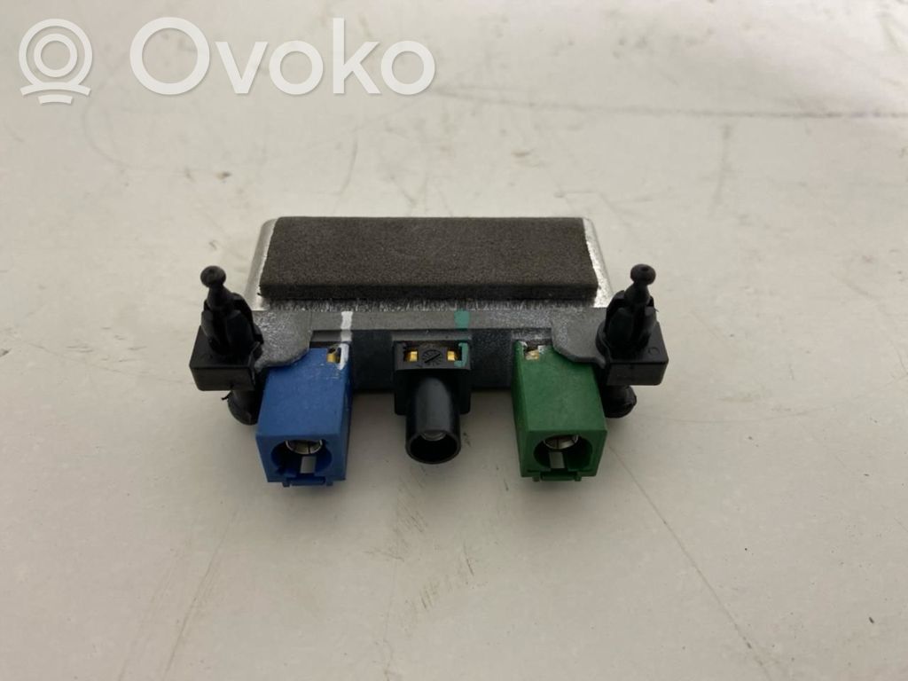 Mercedes-Benz GL X164 Amplificatore antenna