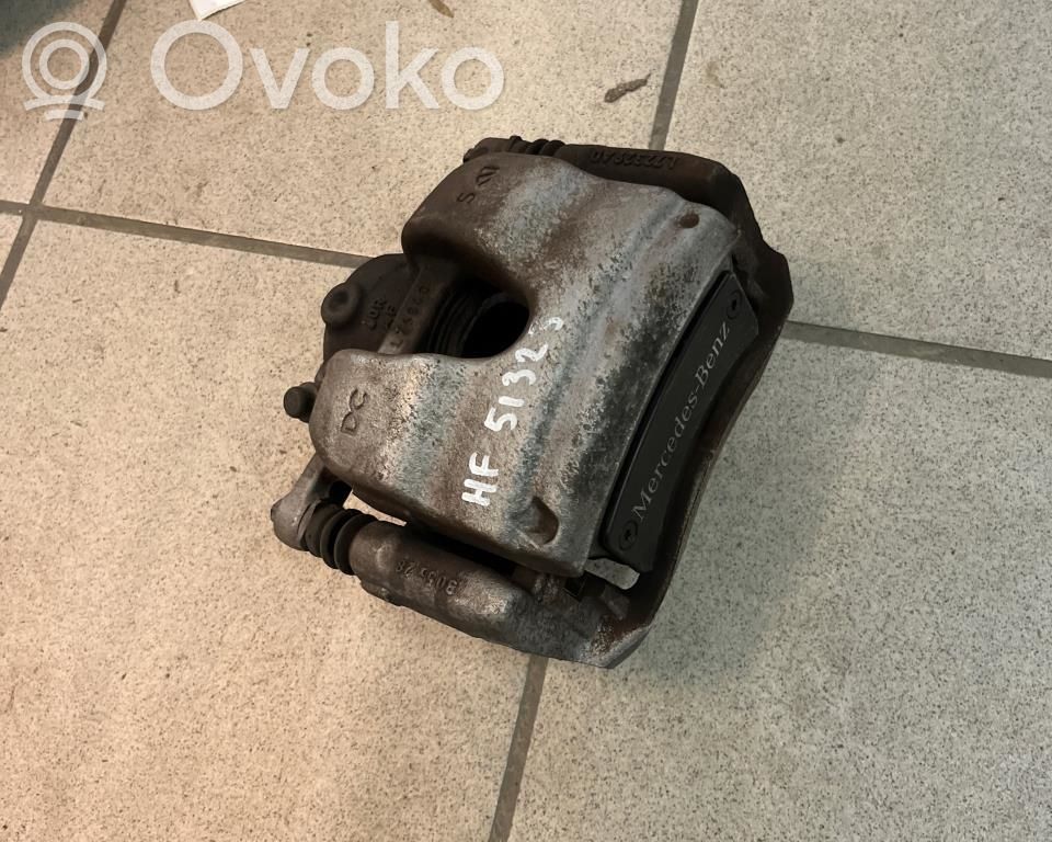 Mercedes-Benz A W177 Zacisk hamulcowy przedni
