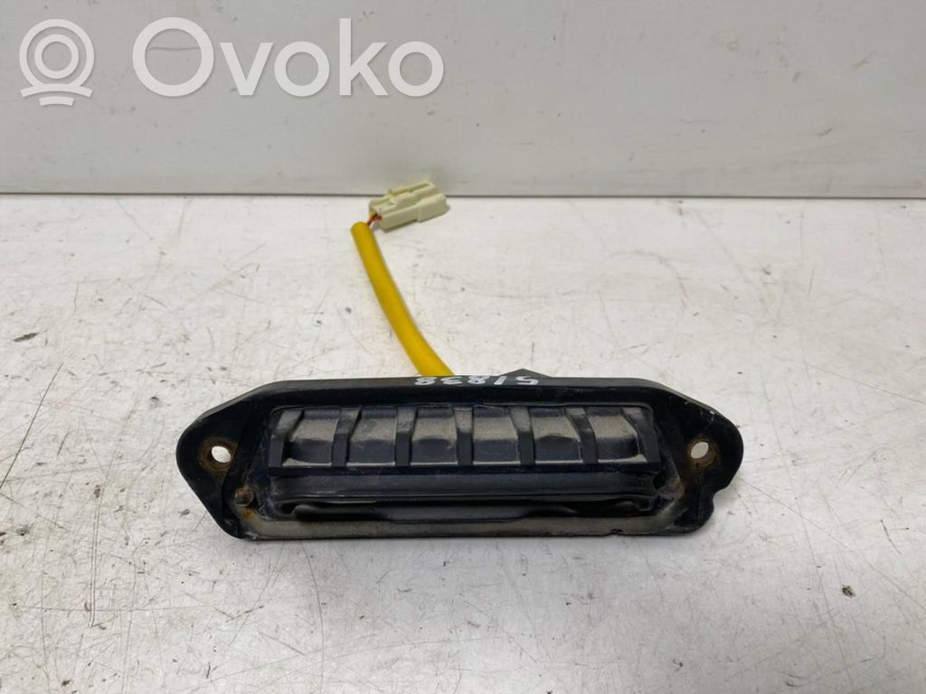 Mitsubishi Outlander Interruptor para abrir la puerta trasera 