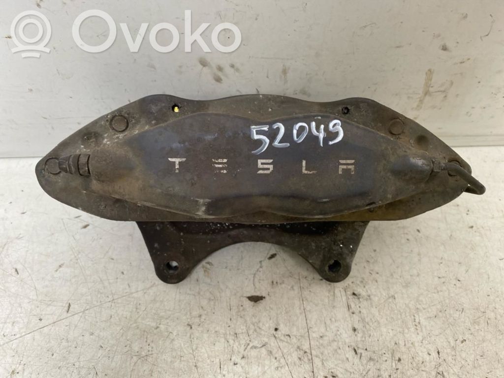 Tesla Model S Etujarrusatula 