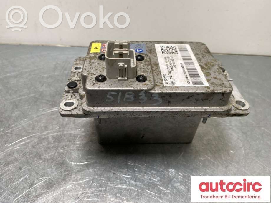 Tesla Model 3 Enchufe de 12V (delantero) 