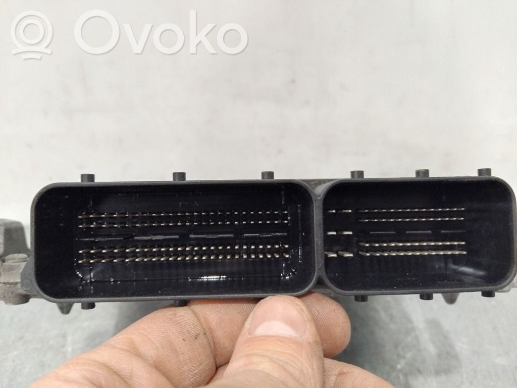 Mercedes-Benz C W205 Komputer / Sterownik ECU silnika 