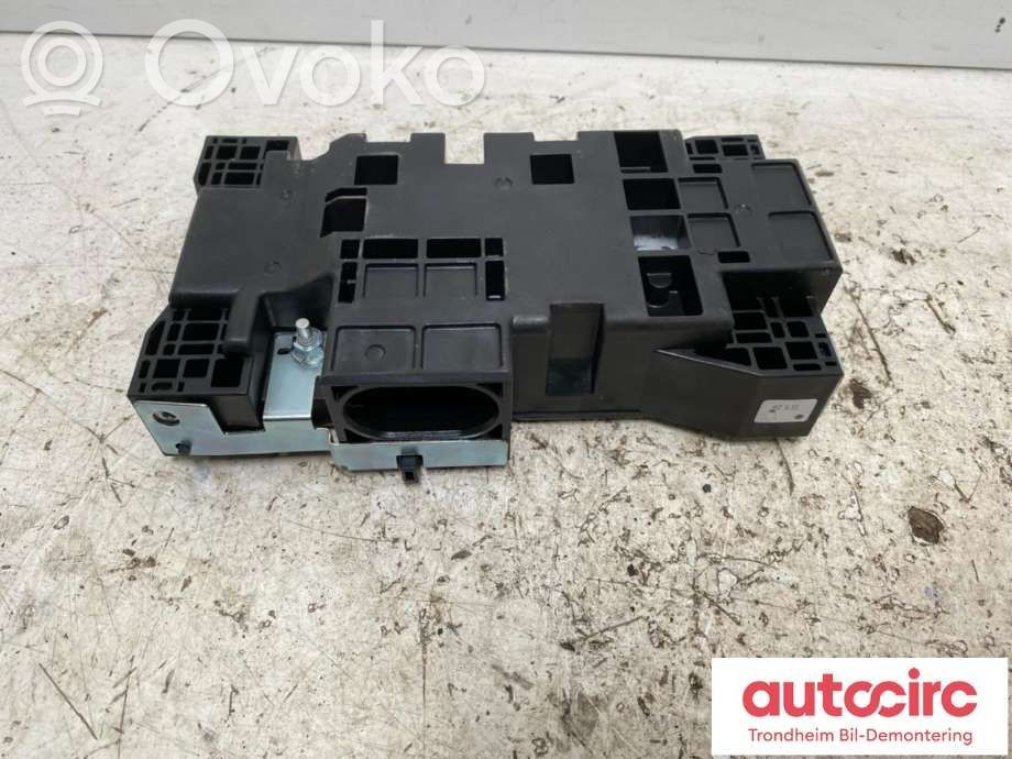 Mitsubishi Outlander Citu veidu vadības bloki / moduļi 