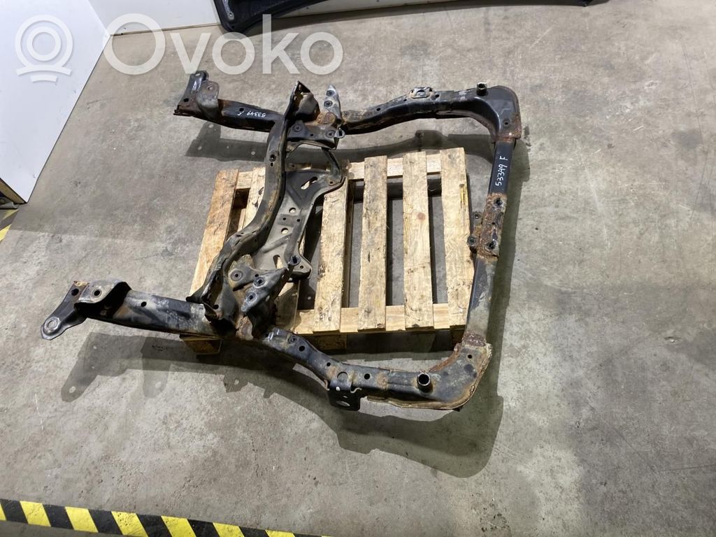 Front subframe   50527AJ050