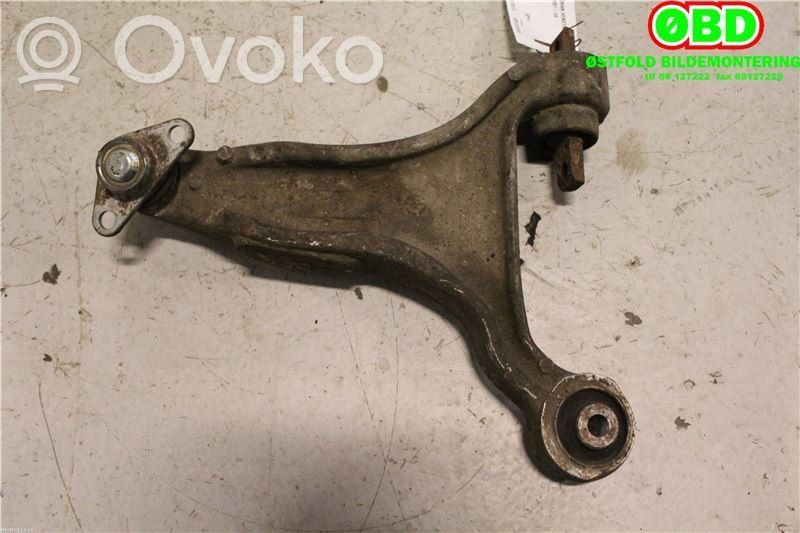 Volvo XC70 Braccio di controllo sospensione anteriore 