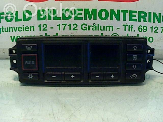 Audi A4 S4 B5 8D Console centrale, commande chauffage/clim 
