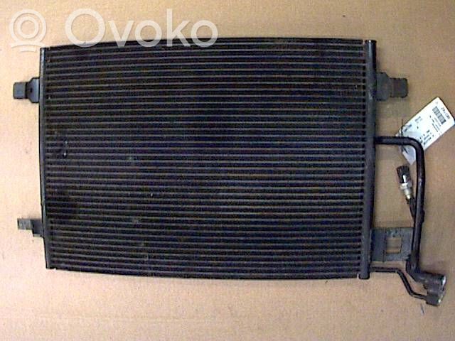 Volkswagen PASSAT B5.5 Radiatore di raffreddamento 