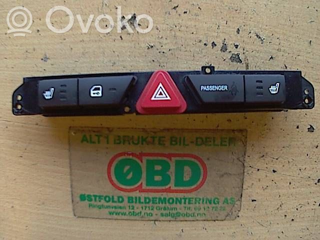 KIA Ceed Hazard light switch 