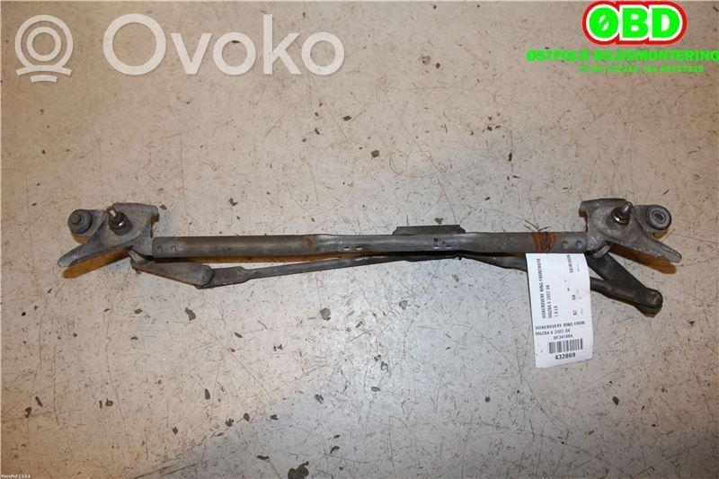 Mazda 6 Front wiper linkage 