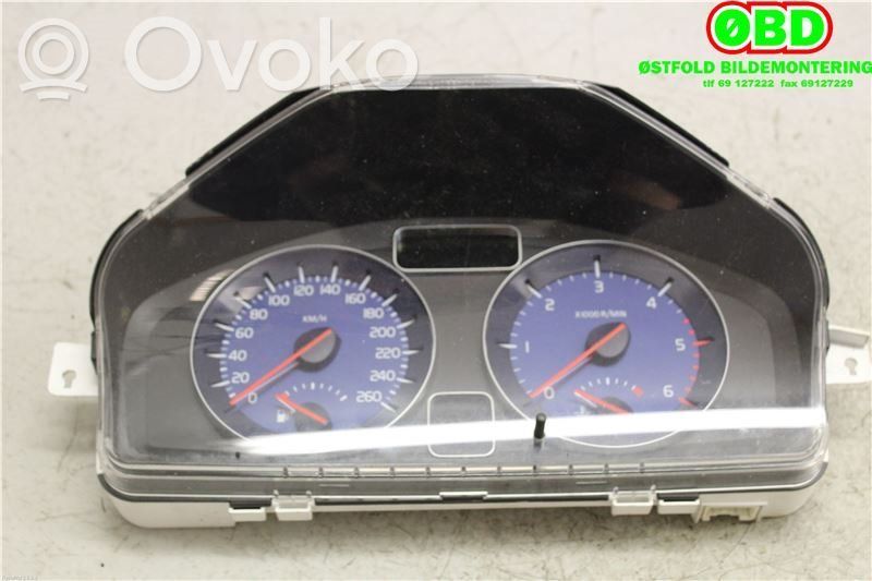 Volvo V50 Speedometer (instrument cluster) 