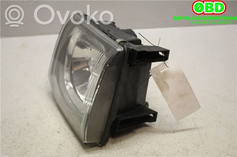 Mitsubishi Pajero Headlight/headlamp 