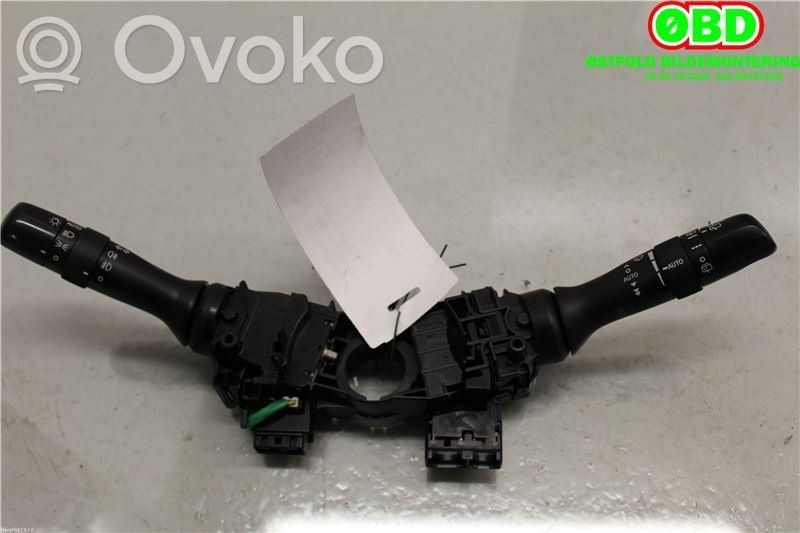 Toyota Prius (XW30) Interrupteur / bouton multifonctionnel