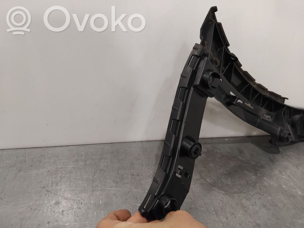 Mercedes-Benz EQA Bară spate 