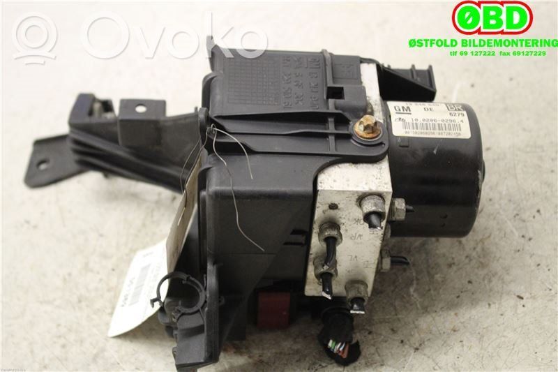 Opel Zafira B Bomba de ABS 