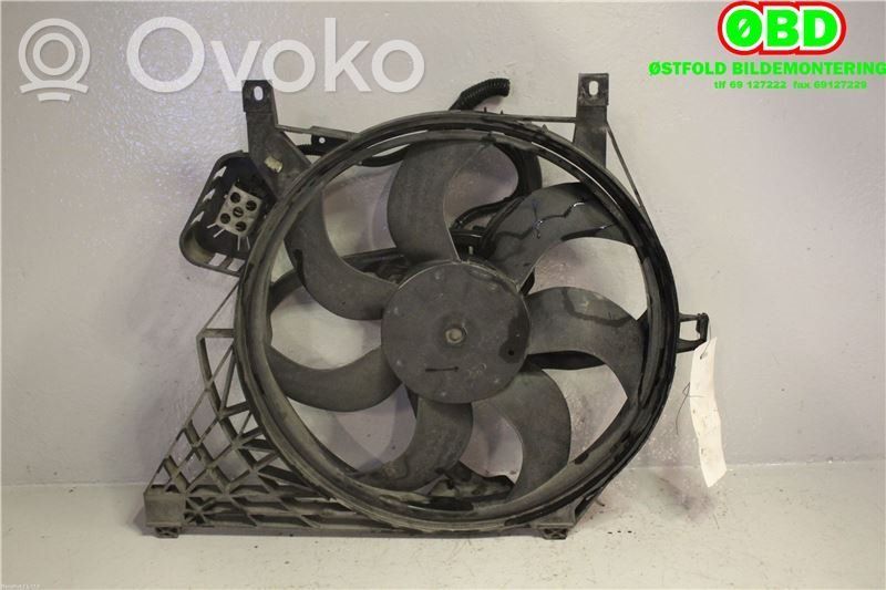 Nissan Primera Convogliatore ventilatore raffreddamento del radiatore 
