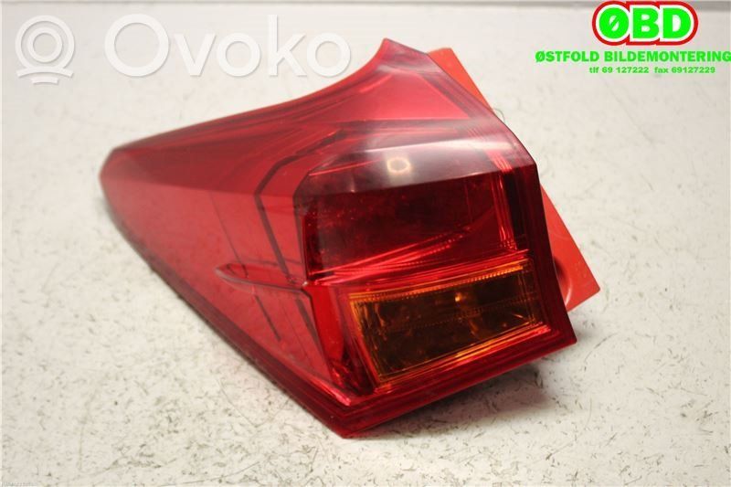 Toyota Auris E180 Luci posteriori 