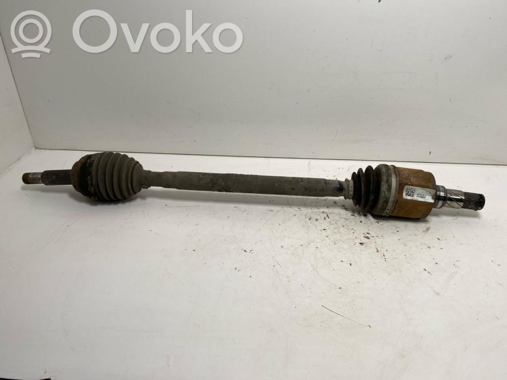 Takavetoakseli   100771901B,100771901A,100771900C