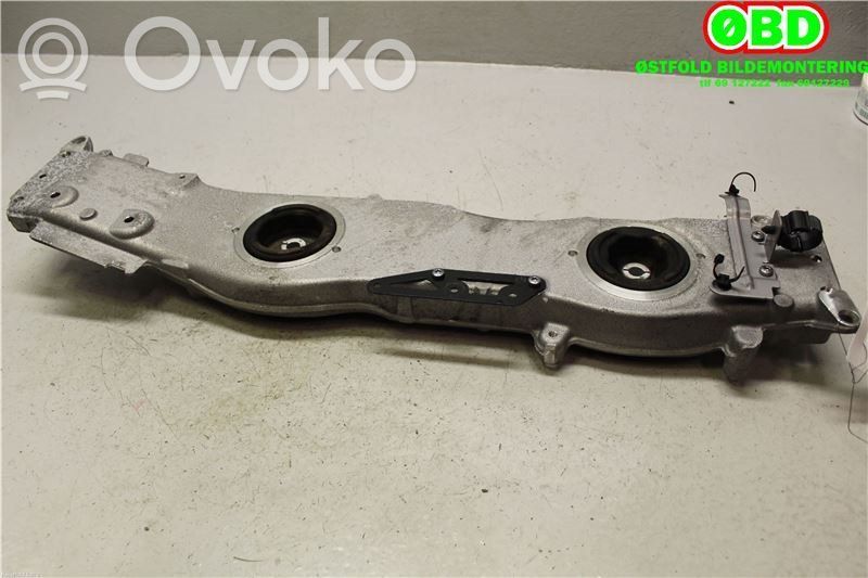 Volkswagen Golf VII Moottorin kiinnikekorvake 