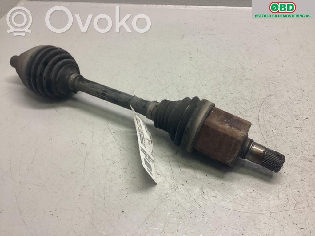 Volkswagen PASSAT B8 Półoś przednia 
