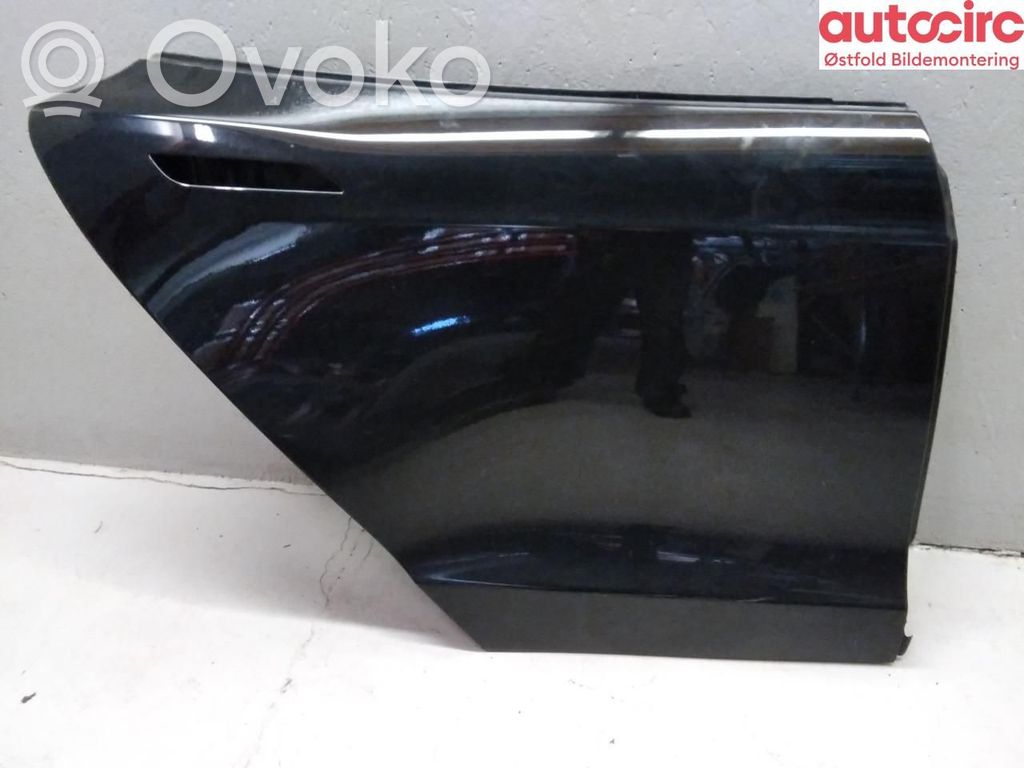 Tesla Model S Galinės durys 
