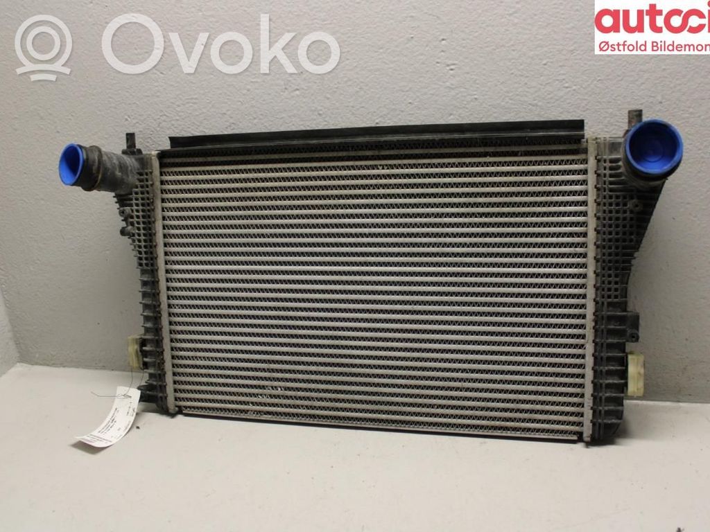 Volkswagen Caddy Välijäähdyttimen jäähdytin 