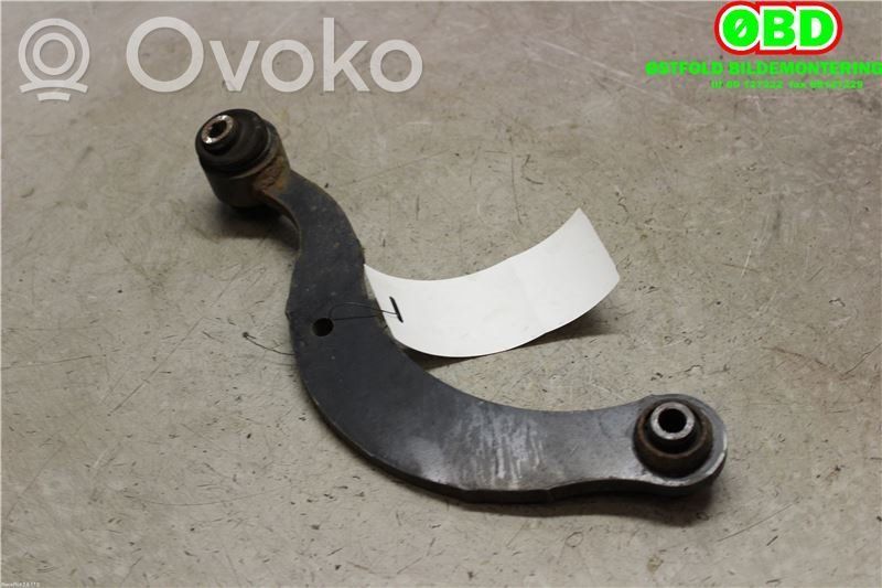 Toyota Avensis T270 Braccio di controllo sospensione posteriore 