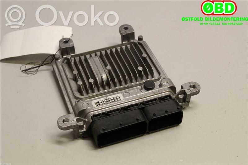 Mercedes-Benz C W204 Unité de commande, module ECU de moteur