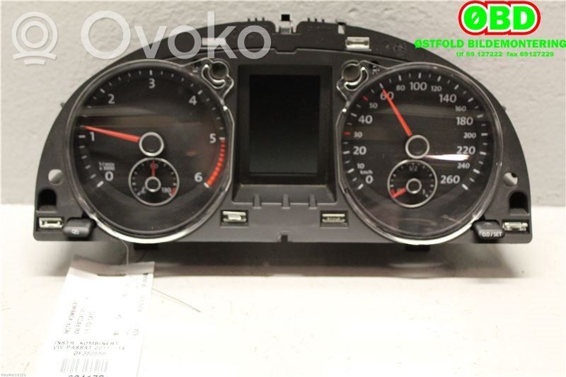 Volkswagen PASSAT B7 Tachimetro (quadro strumenti)