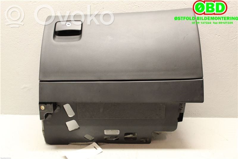Audi A8 S8 D3 4E Glove box 