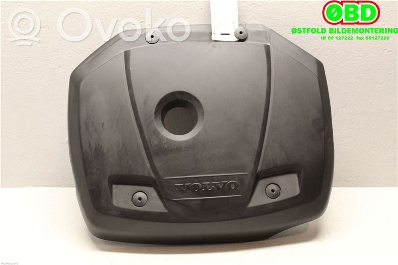 Volvo V40 Engine cover (trim) 