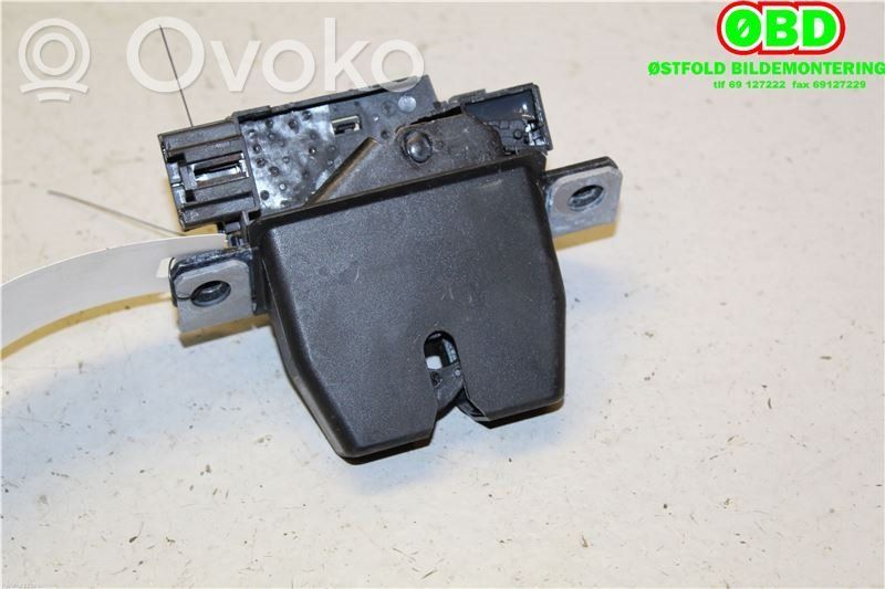 Ford Fiesta Loquet de verrouillage de hayon