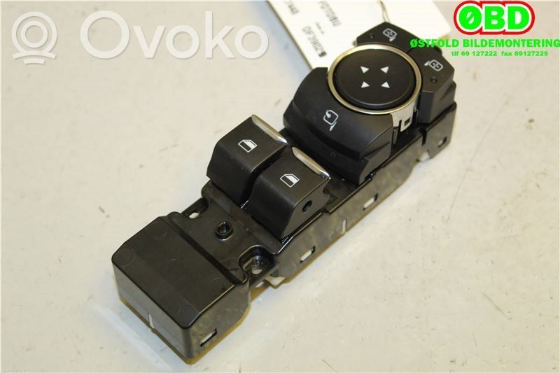 Ford Fiesta Electric window control switch 