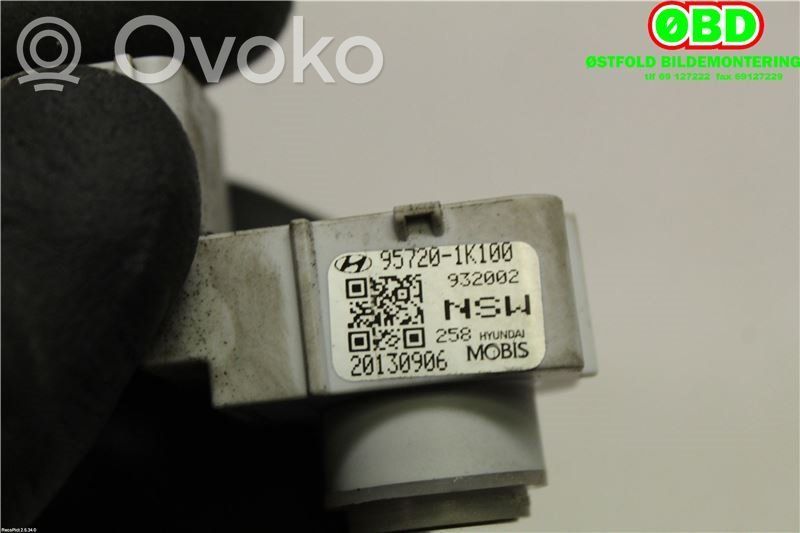 Hyundai ix20 Interruptor del sensor de aparcamiento (PDC)