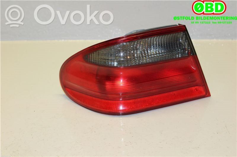 Mercedes-Benz E W210 Lampa tylna 