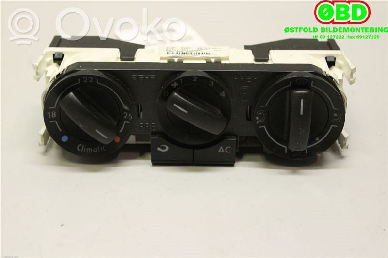 Volkswagen Polo IV 9N3 Rămă unitate control climatizare 