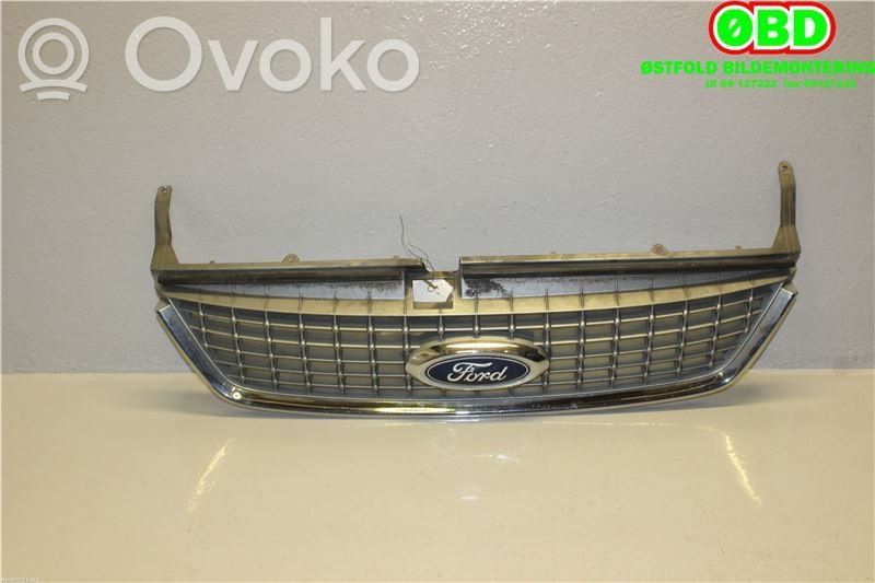 Ford Mondeo MK IV Etusäleikkö 