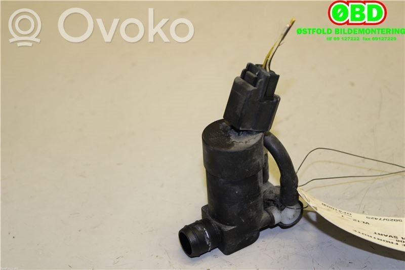 Volvo V50 Windscreen/windshield washer pump 