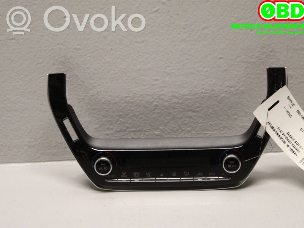 Toyota Corolla E210 E21 Console centrale, commande chauffage/clim 