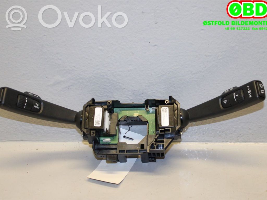 Volvo XC60 Interruttore/pulsante di controllo multifunzione 