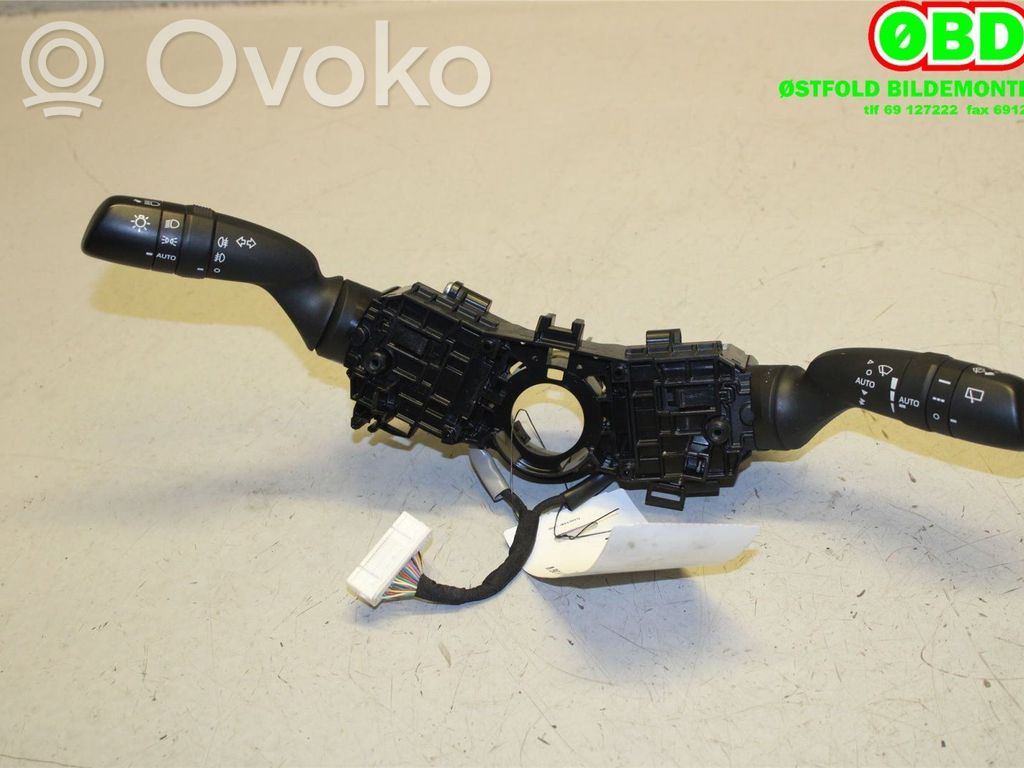 Toyota RAV 4 (XA50) Interruptor de control multifunción 