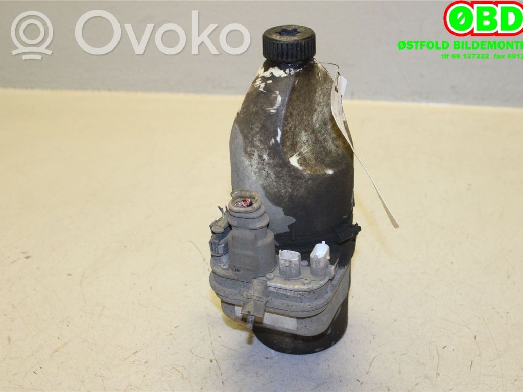 Ohjaustehostimen sähköpumppu